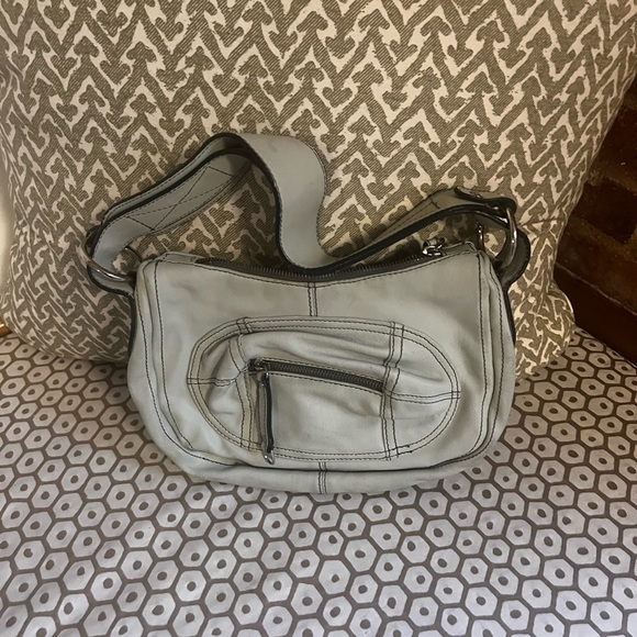 BYBLOS white leather mini purse. Worn a few times. No damage. Zipper closure. - Picture 3 of 5